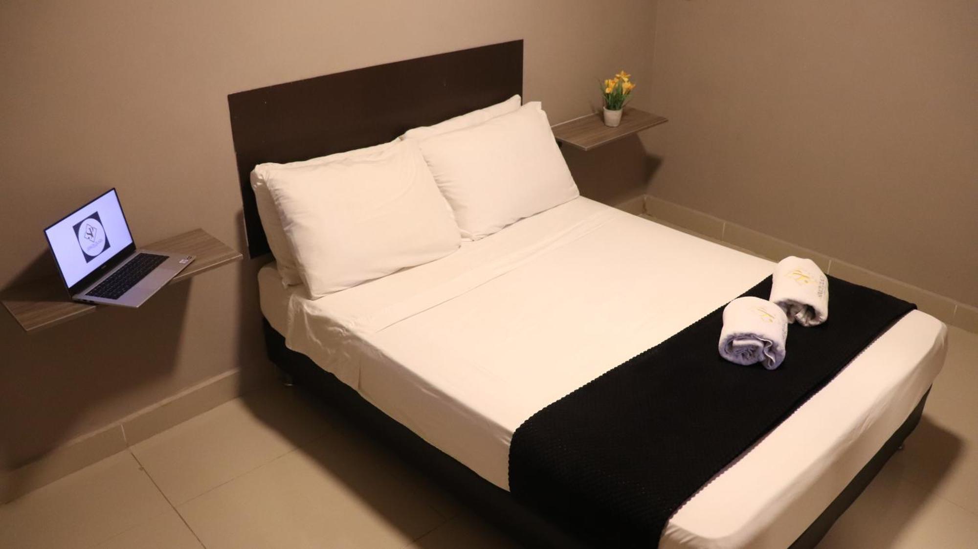 Hotel Simon Plaza Pereira Buitenkant foto