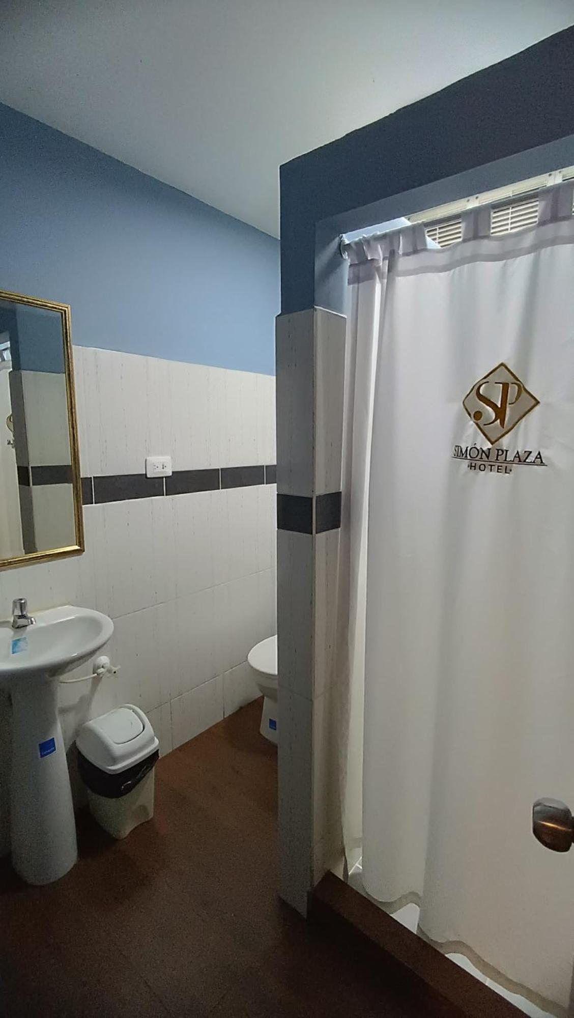 Hotel Simon Plaza Pereira Buitenkant foto
